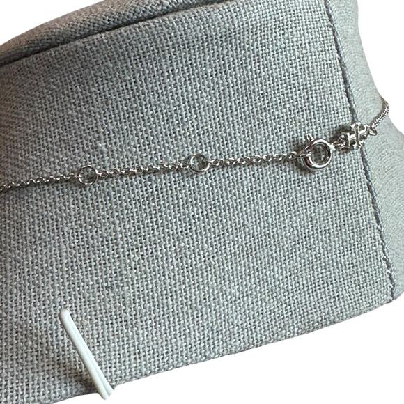 Tory Burch - Kira Green and Silver Enamel Flower Pendant Slide Necklace - Picture 2 of 8